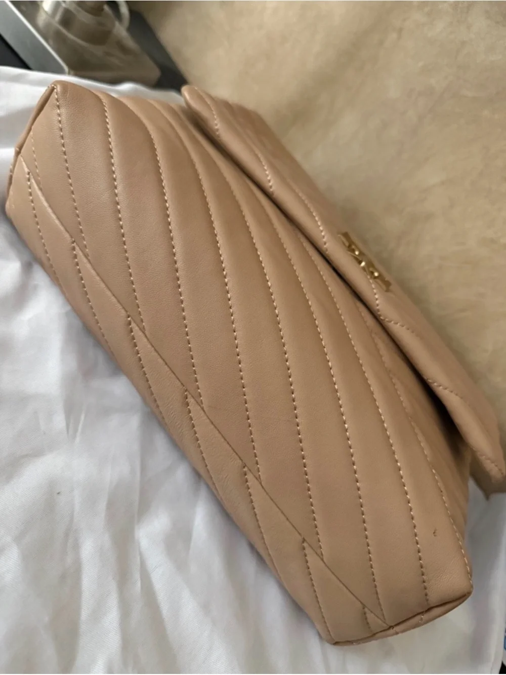 Tory Burch Quilted Crossbody/Shoulder Bag in medium/dark Beige with Gold Logo